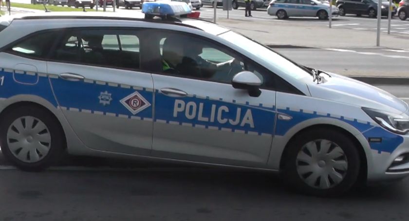 Zderzenie na Czerniakowskiej. Jeden kierowca uciekł, potem wrócił