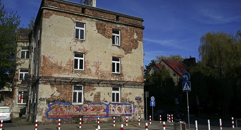 zdjęcie kamienica przy Okulskiej 14