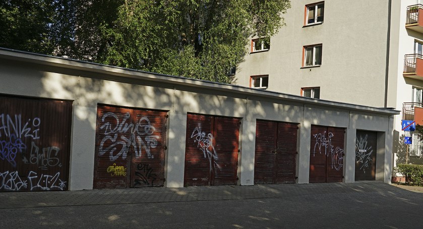 zdjęcie garaże 