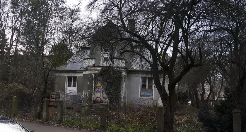 zdjęcie dom na ulicy Tynieckiej