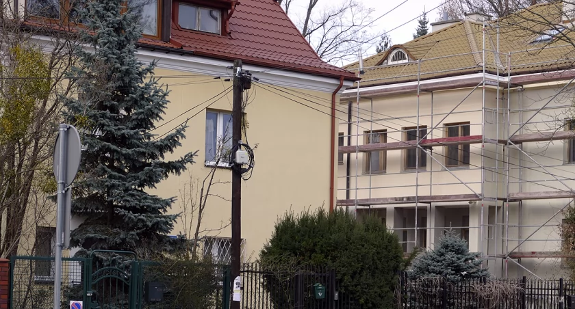 zdjęcie słup trakcyjny 