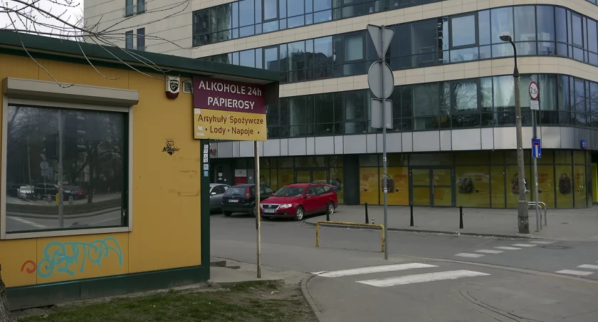 zdjęcie sklep monopolowy 