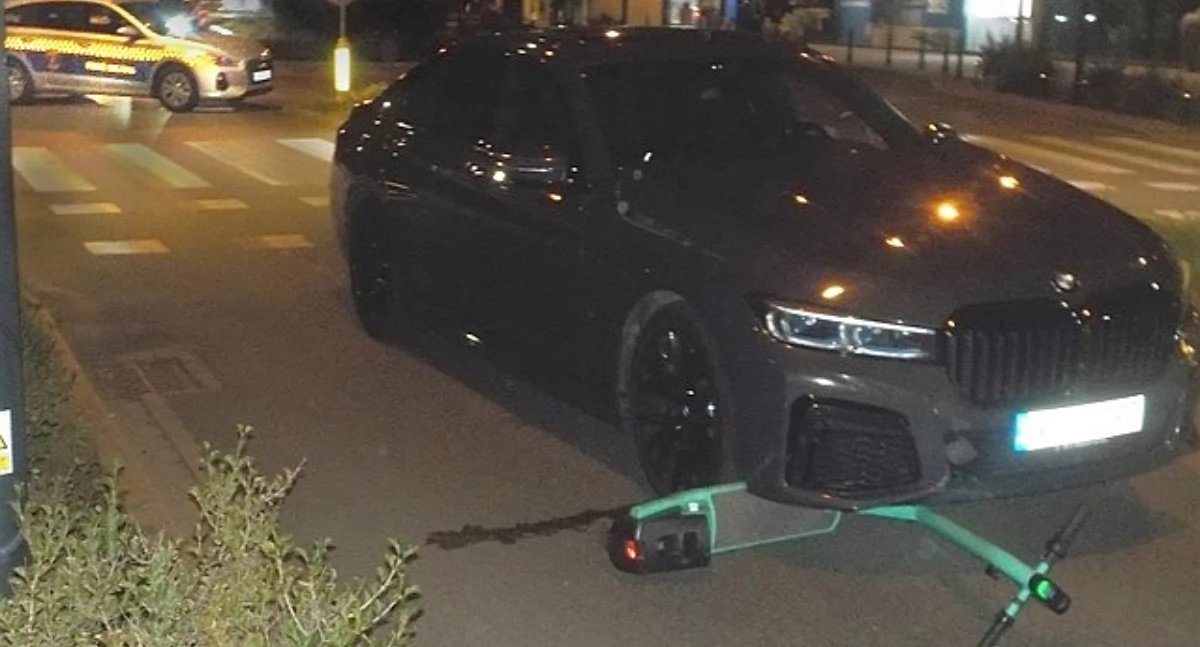 Wypadki, Hulajnoga kontra Wypadek Klimczaka - zdjęcie, fotografia