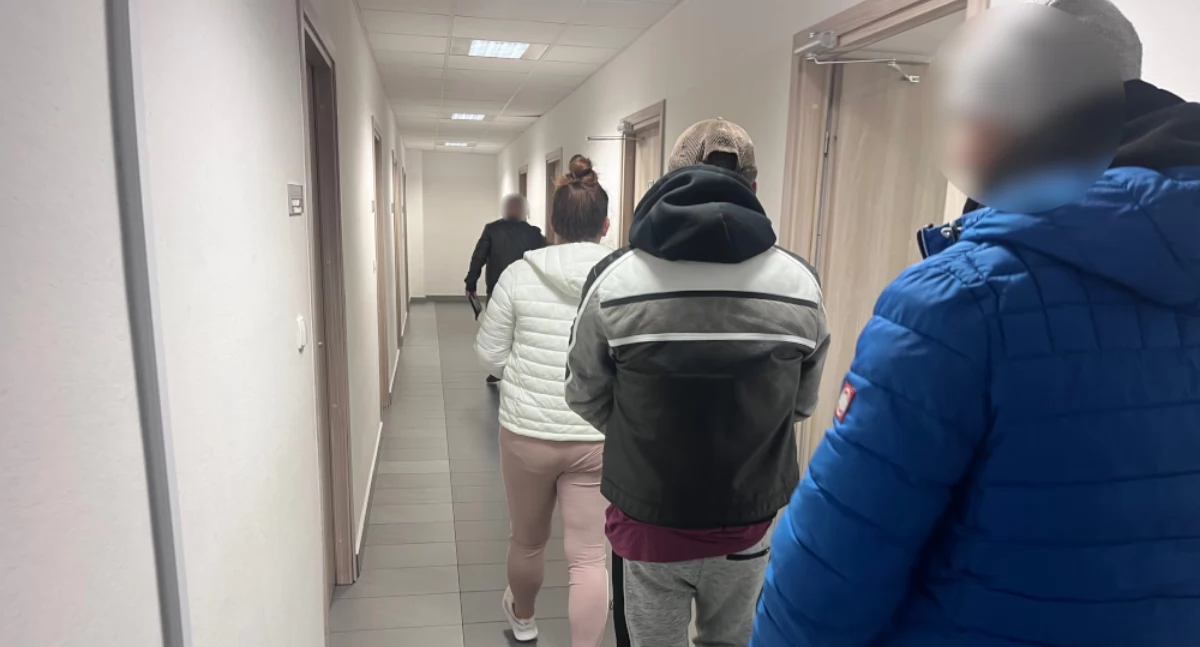 Kradzieże i rozboje, Chytra parka rękach policji Zatrzymani Mokotowie! - zdjęcie, fotografia