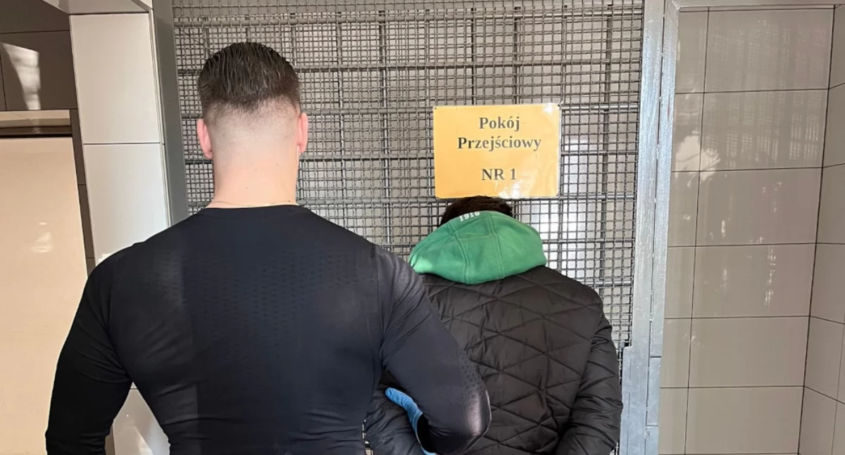 Działania Służb, opanował nerwów wzbudził podejrzenia Akcja Mokotowie - zdjęcie, fotografia