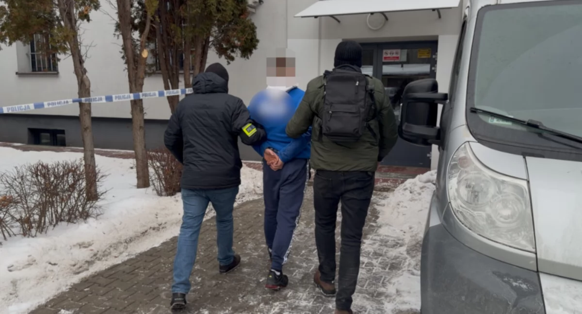 Kradzieże i rozboje, miesiące aresztu podejrzanych Działali policjanci Mokotowie - zdjęcie, fotografia