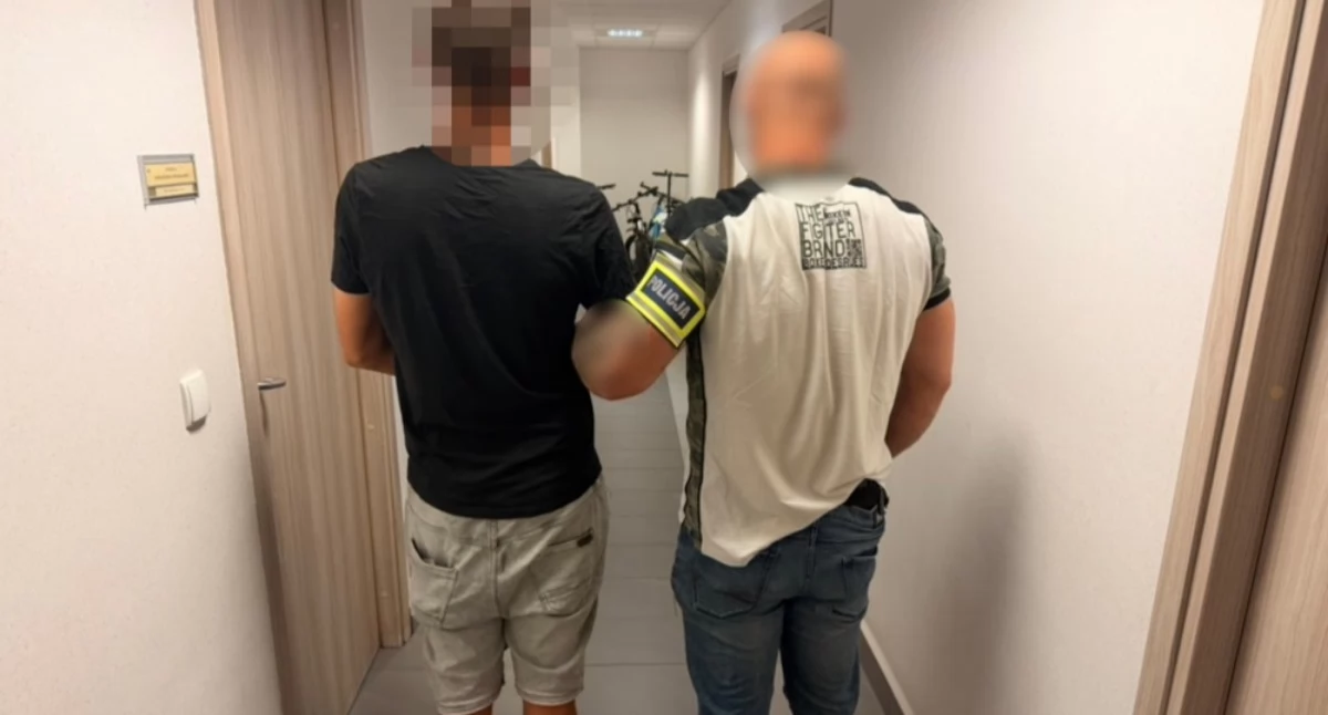 Kradzieże i rozboje, Wykorzystał CHWILĘ NIEUWAGI pracownika Sytuacja Mokotowie - zdjęcie, fotografia