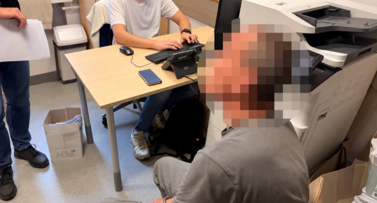 Działania Służb, WŁAMAŁ ZABRAŁ SIEDEM OBRAZÓW Zatrzymanie Mokotowie! - zdjęcie, fotografia