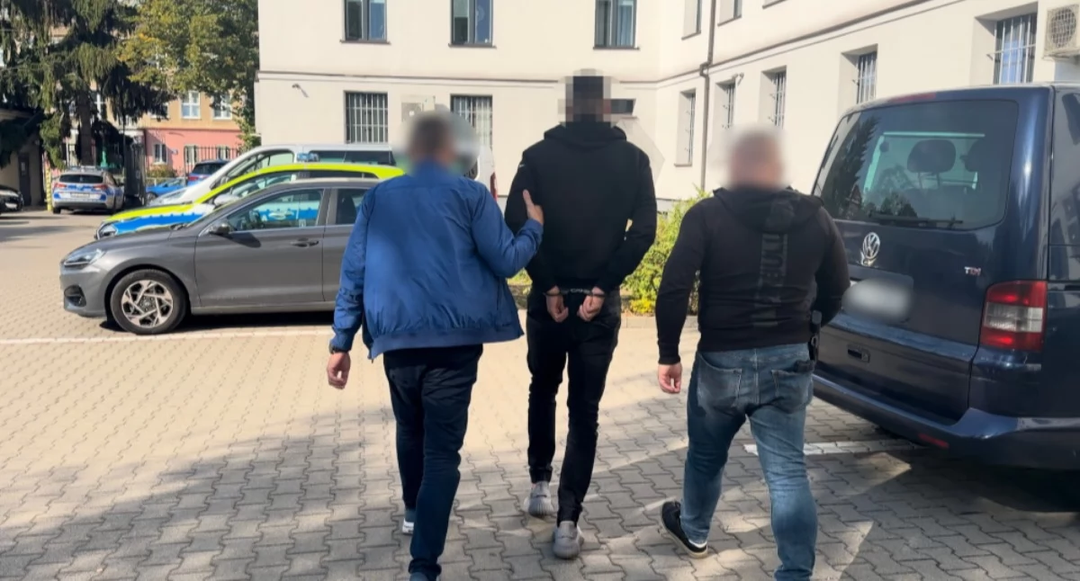 Działania Służb, KRYMINALNI UDERZYLI PROCEDER LATKA Zatrzymanie Mokotowie! - zdjęcie, fotografia