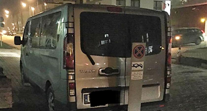 Popieramy MJN: zbyt wielu nieprawidłowo parkującym kierowcom uchodzi to bezkarnie