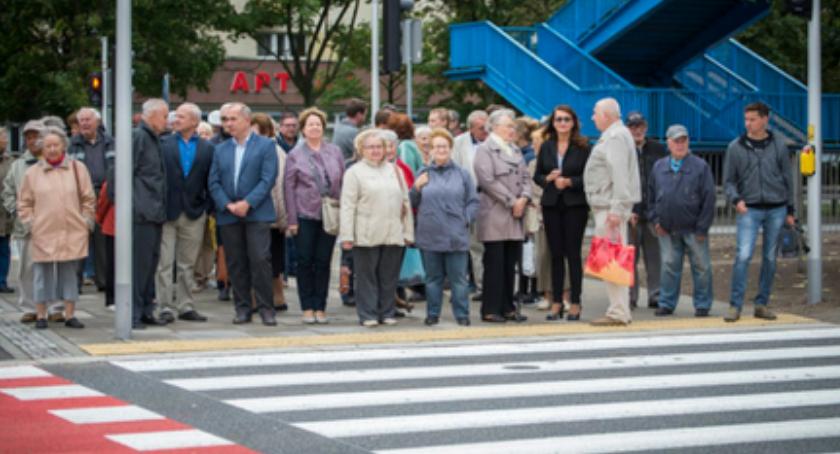 „Stołek” dla małżeństwa emerytów z Dolnego Mokotowa za wywalczenie zebry na Wisłostradzie