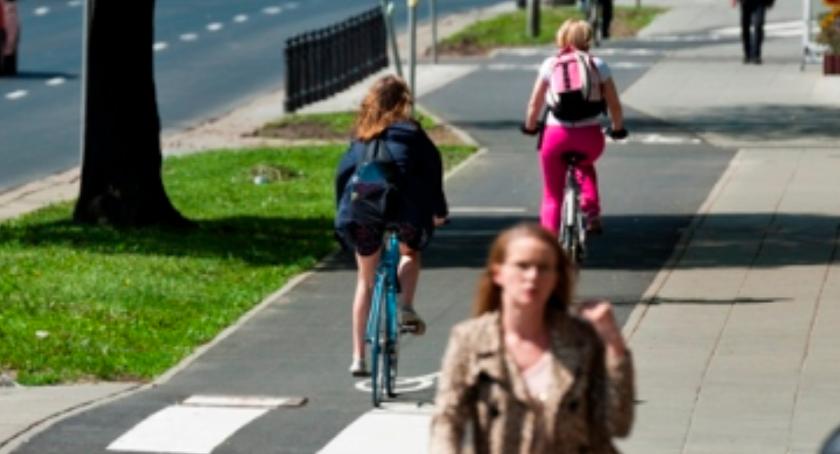 Aktywista wie najlepiej, czyli czepliwość ruchów „prorowerowych” na drodze do Mordoru