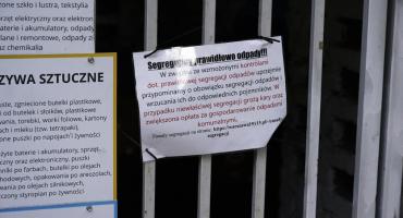 Słupy ogłoszeniowe na Mokotowie