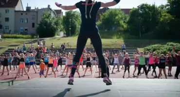Nie piłka nożna, nie koszykówka, a... zumba!