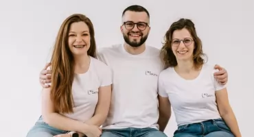 Boli Cię głowa, klika szczęka, a rano budzisz się ze spiętą szyją? Na Mokotowie działa miejsce, które łączy te objawy
